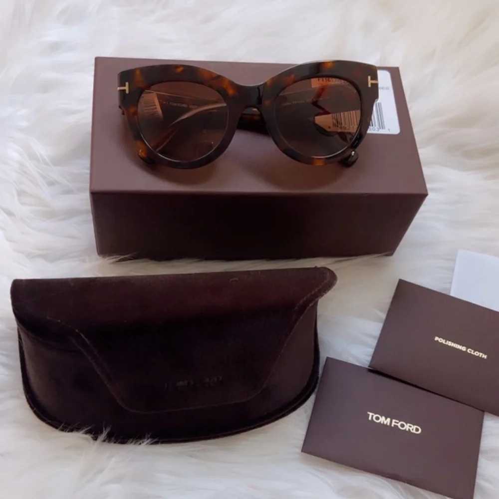 NWT stunning cat eye Tom Ford sunglasses - Picture 5 of 5